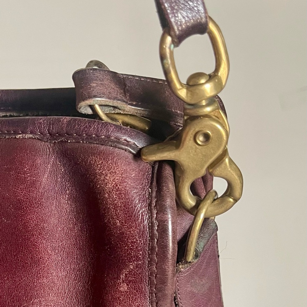 RARE Coach Vintage Oxblood Saddle Leather Crossbody - Picture 4 of 8